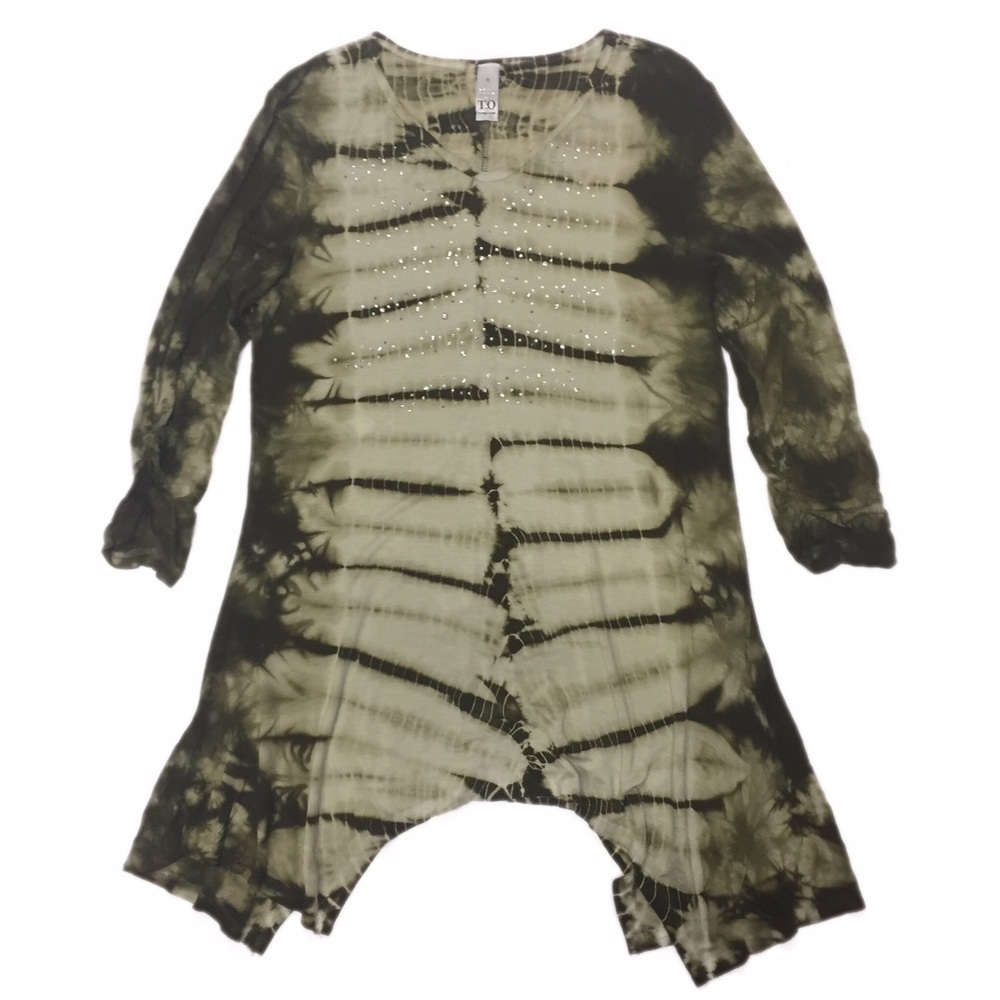 $8 SALE Thomas & Olivia Green Tie Dye Top
